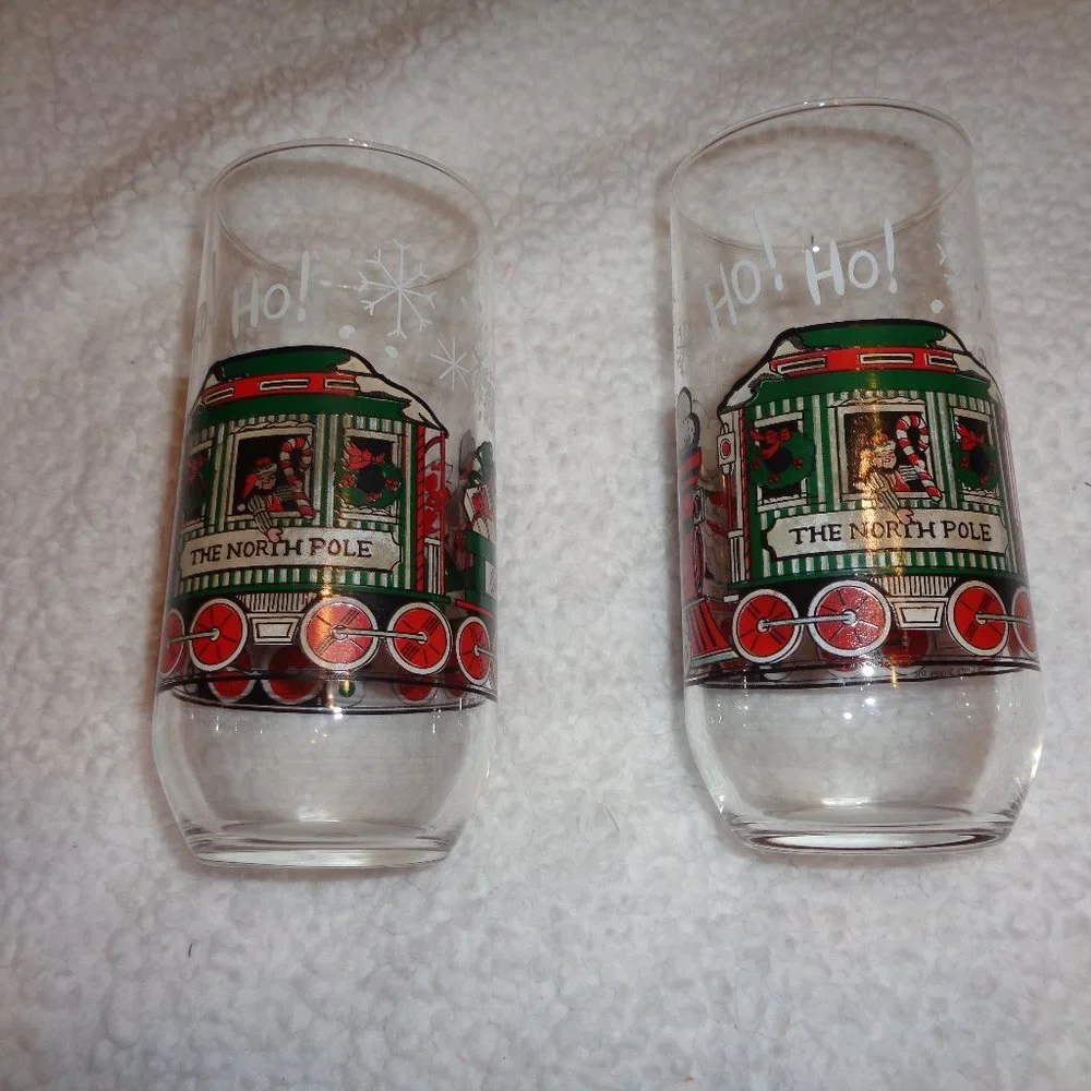 The North Pole Coca-Cola Christmas Vintage Drinking Glasses (set of 2)